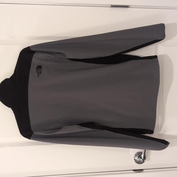 Men's The North Face Black Grey Full Zip Athletic Jacket - Size Small - Picture 2 of 3